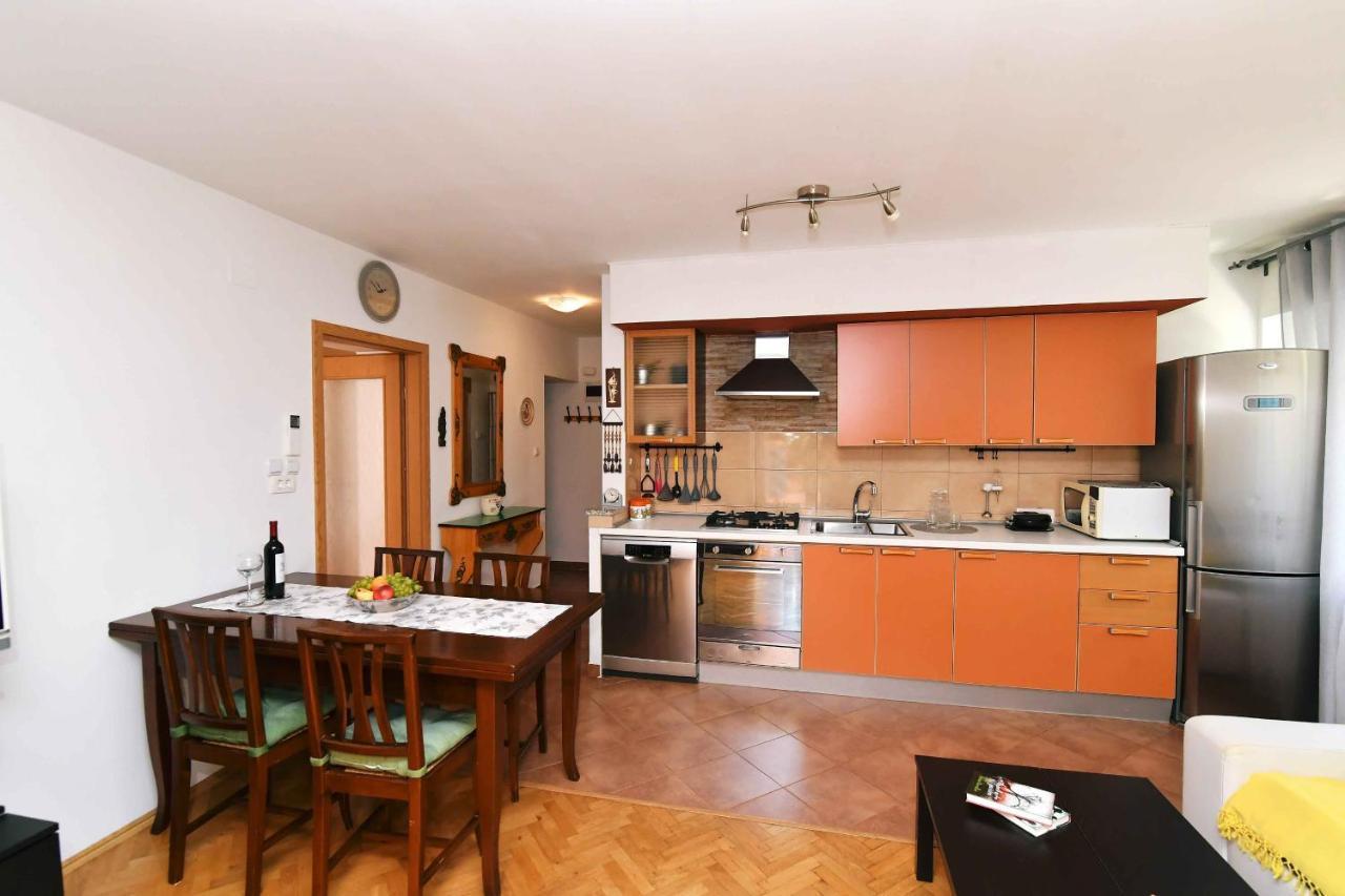 Apartment Leon Opatija Exterior photo